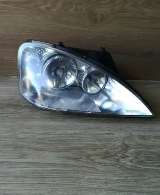 Ford Galaxy Headlight/headlamp 1M2113100AA 0301183204 011602A04RR