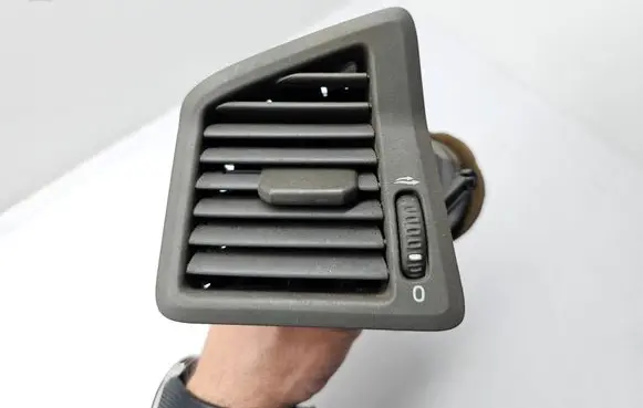 Volvo V70 Dashboard side air vent grill/cover trim 3409373