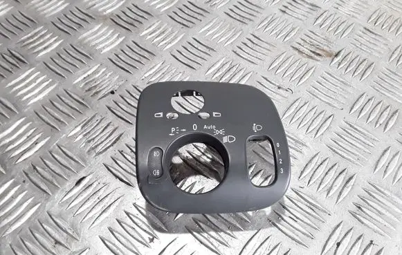 Mercedes-Benz C W203 Other dashboard part A2035450604