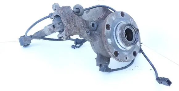 Rear wheel hub spindle/knuckle