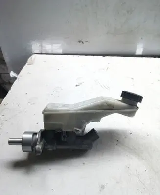 Toyota Corolla Verso AR10 Master brake cylinder 25113379