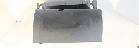 Citroen C5 Glove box