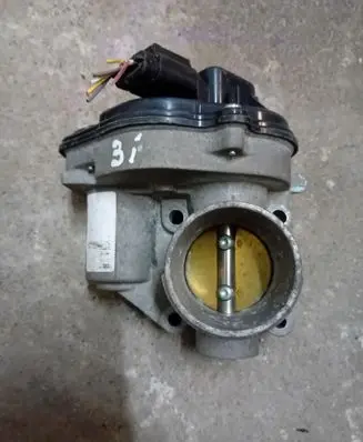 Ford Fusion Throttle valve VP2S6U9E927F