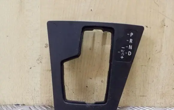 BMW X3 E83 Gear shifter surround trim plastic 51163400695 3400695