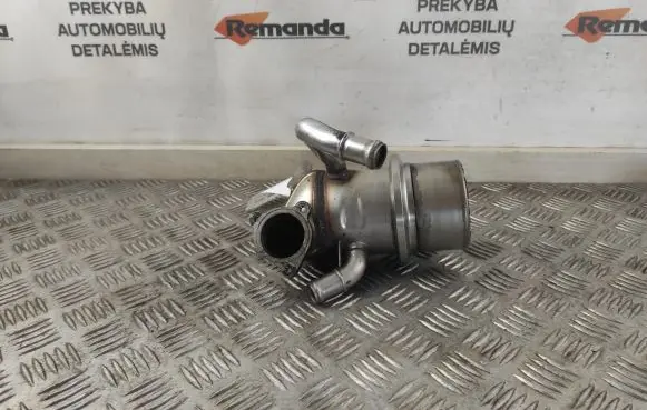 Skoda Octavia Mk3 (5E) EGR valve cooler 04L131512