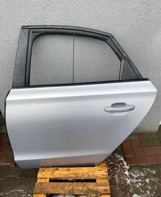 Audi A8 S8 D4 4H Rear door