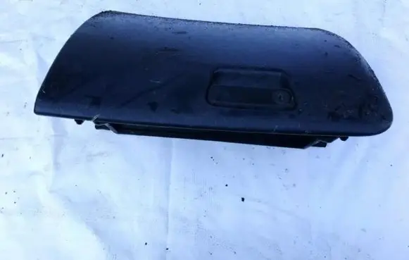 Mitsubishi Carisma Glove box mr115996