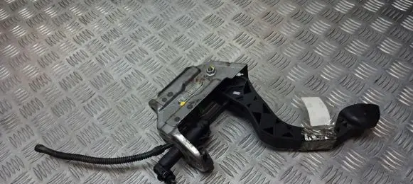 Skoda Fabia Mk2 (5J) Accelerator throttle pedal bracket 6Q1721059AH