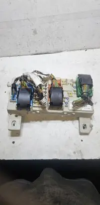Ford Focus Fuse module 7M5T14A073CE 8T20714 081209