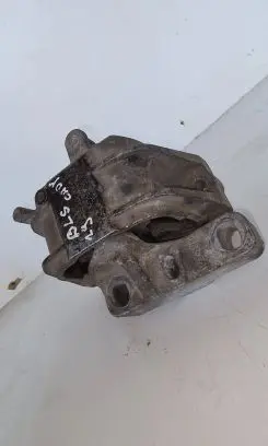 Volkswagen PASSAT B6 Engine mount bracket 1K0199262