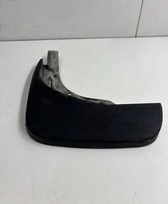 Volvo S90, V90 Rear mudguard 31439247