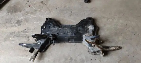 Peugeot 308 SW Front subframe