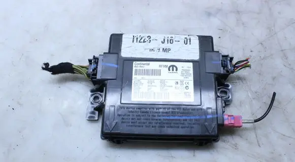 Jeep Compass Keyless (KESSY) go control unit/module P68286842AD