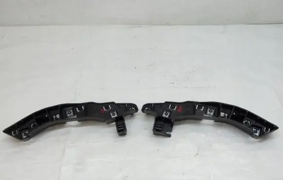 Peugeot 5008 III Fender mounting bracket 9839759080