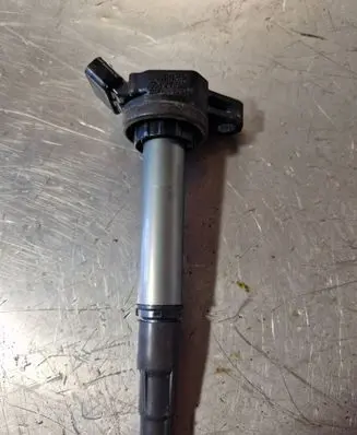 Toyota Avensis T270 High voltage ignition coil 10R035444 9091902258