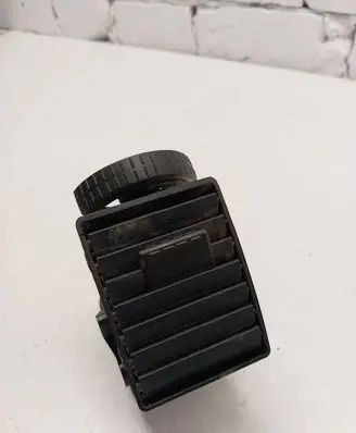 Volkswagen Transporter - Caravelle T5 Dash center air vent grill 7H0815705A