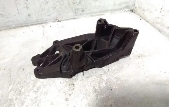 Ford Galaxy Engine mounting bracket 7M3199308 3M216037AA