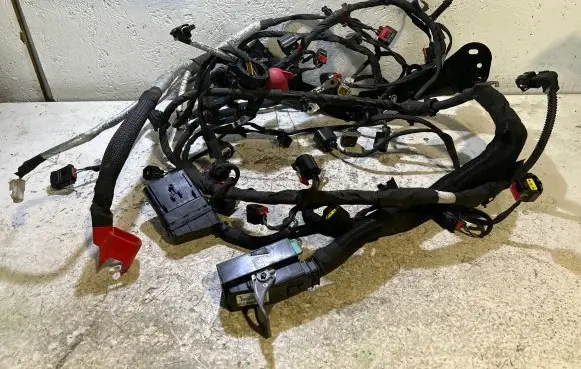 Dodge Challenger Engine installation wiring loom P05035571AF 16238CY WE1941NJ078