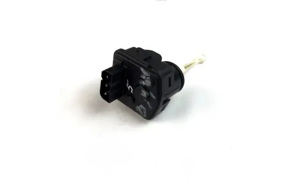 Headlight level adjustment motor
