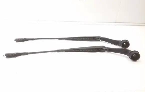 Ford Mondeo MK V Front wiper blade arm DS7317C495AD DS7317B589AD