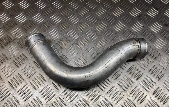 BMW 5 E39 Intercooler hose/pipe 