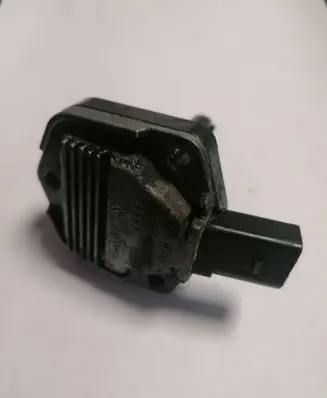 Audi A4 S4 B5 8D Oil level sensor 1J0907660B 6PR00807902