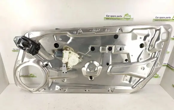 Mercedes-Benz C W204 Front door electric window regulator A2047203179 2047203179