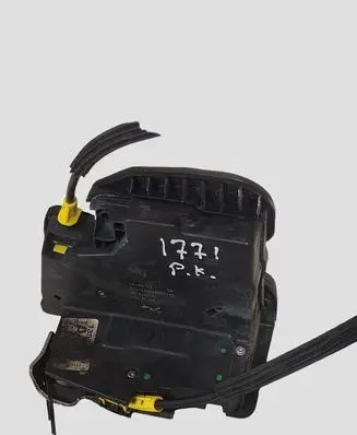 Opel Astra K Front door lock 915C303907718S