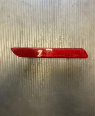 Honda CR-V Rear tail light reflector P9069