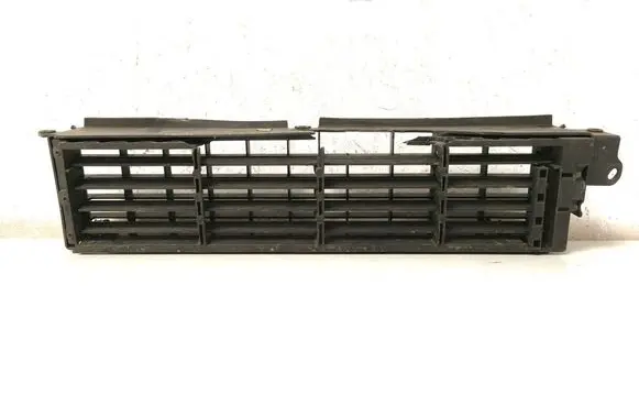 Nissan Qashqai Intercooler air channel guide 623224EA0A