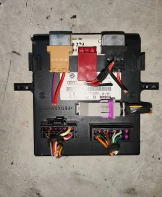Audi A6 S6 C6 4F Comfort/convenience module 4F0907279 F005V00562