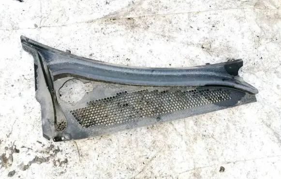 Chrysler PT Cruiser Wiper trim 05027430ac