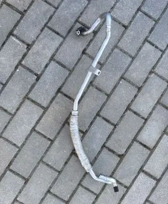 Porsche Macan (95B) Air conditioning (A/C) pipe/hose 95B260707E 95B260707