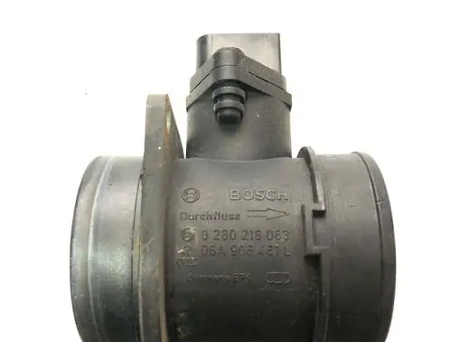 Volkswagen Touran I Mass air flow meter 0280218063 06A906461L
