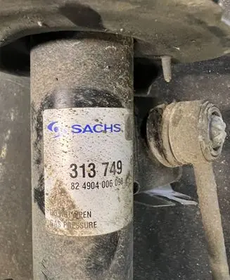 Volvo V70 Front shock absorber/damper 82490400409 313749