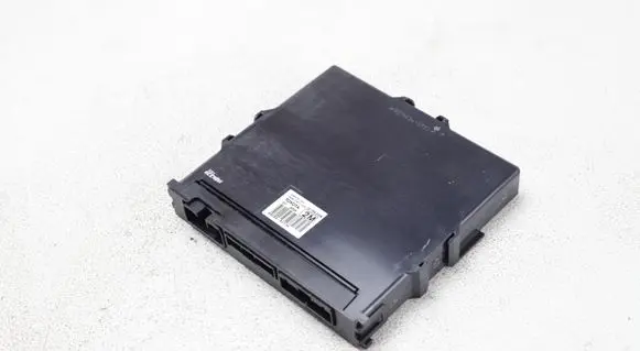 Toyota RAV 4 (XA40) Start/Stop control module 8926042130
