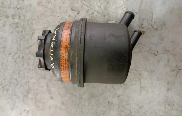 Suzuki Grand Vitara I Power steering fluid tank/reservoir
