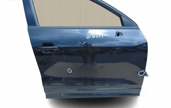 Audi Q2 - Front door