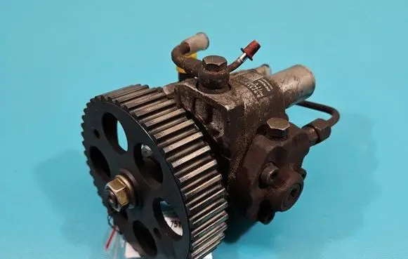 Opel Combo C Fuel injection high pressure pump 8973138622 IMPRK1415751
