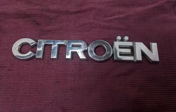 Citroen Berlingo Manufacturer badge logo/emblem 9620952980