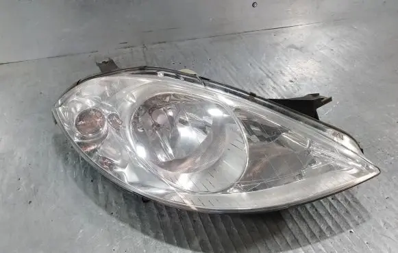 Mercedes-Benz A W169 Headlight/headlamp A1698200261