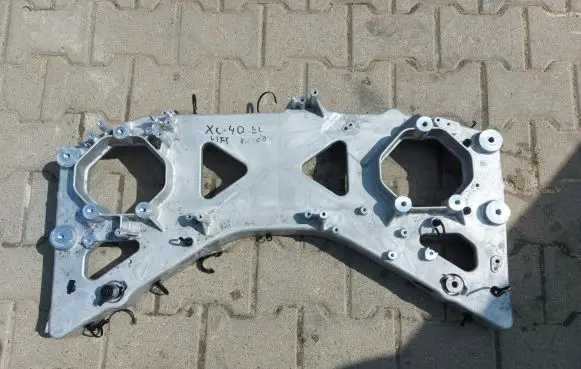 Volvo XC40 Front axle beam 32388370