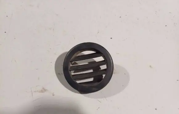 Volkswagen Golf III Dash center air vent grill 1H1819705 1H1.819.705