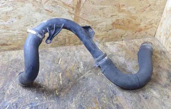 Renault Clio V Intercooler radiator 310000195603