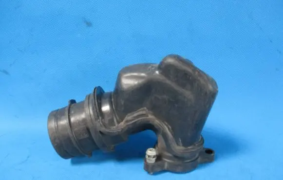 Seat Leon (1P) Air intake hose/pipe 04E129656Q