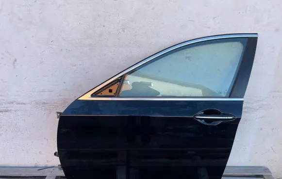 Hyundai Genesis Front door 76003B1000