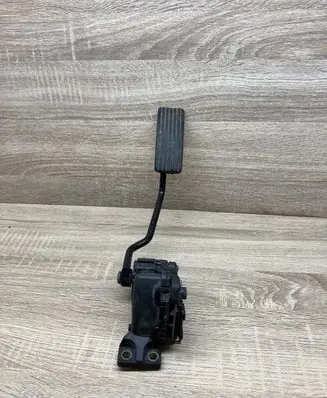Volvo S40, V40 Accelerator throttle pedal M865642 6PV00830100 90865642