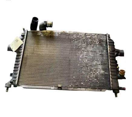 Opel Zafira B Coolant radiator 55353825