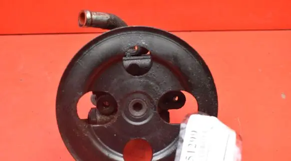 Mitsubishi Outlander Power steering pump