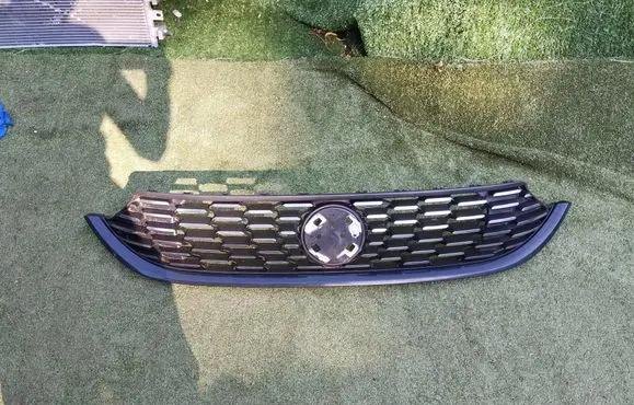Fiat Tipo Front grill 52033259 52029735
